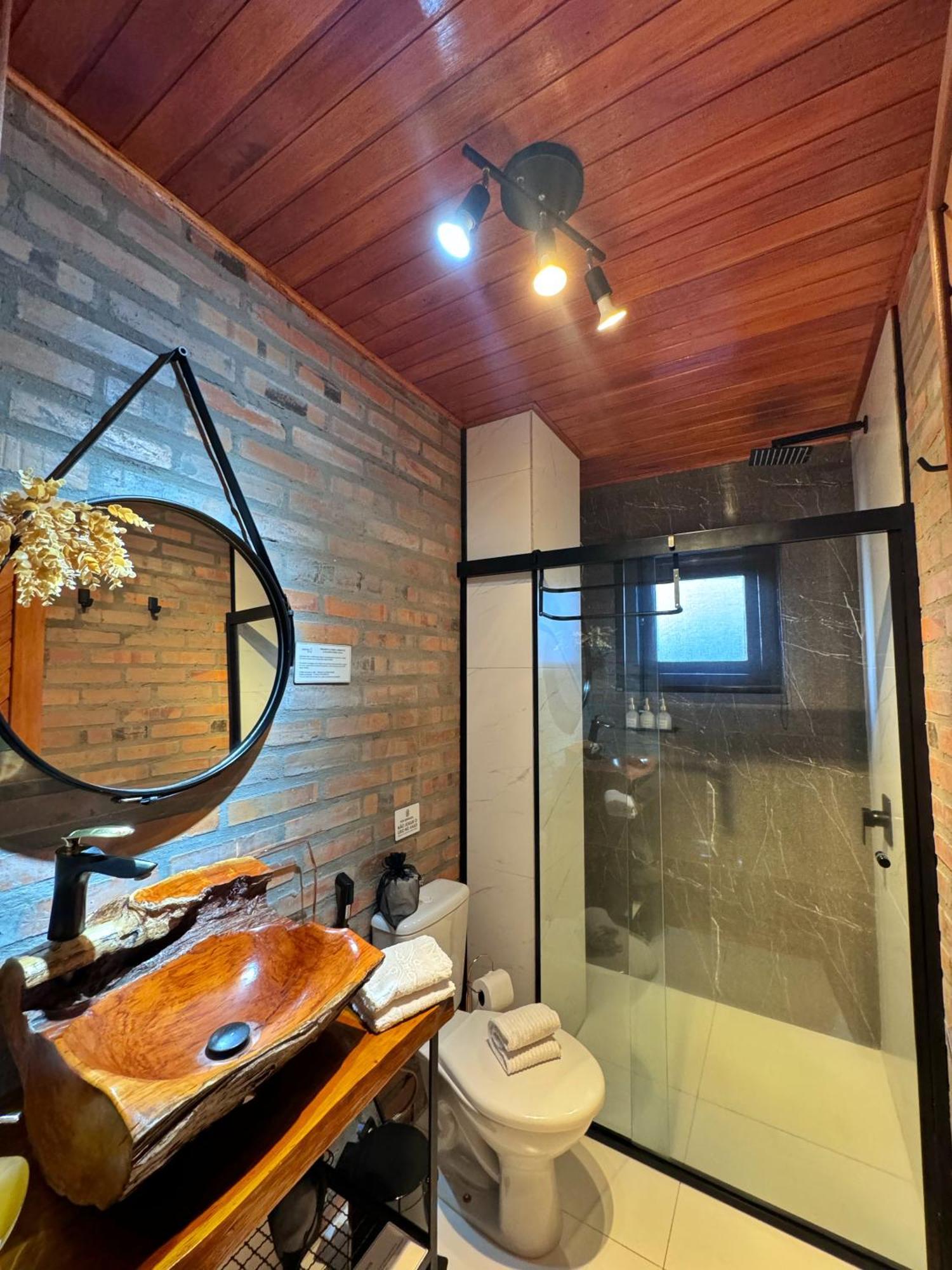 Capanna Del Vale - Um Refugio No Vale Dos Vinhedos Com Experiencia Exclusiva De Degustacao Na Vinicola Dom Candido Bento Goncalves Ngoại thất bức ảnh